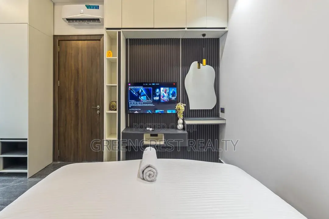 One Bedroom Smart Apartment (With Inbuilt Speaker)