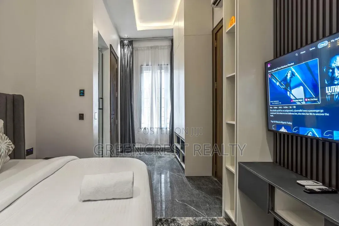 One Bedroom Smart Apartment (With Inbuilt Speaker)