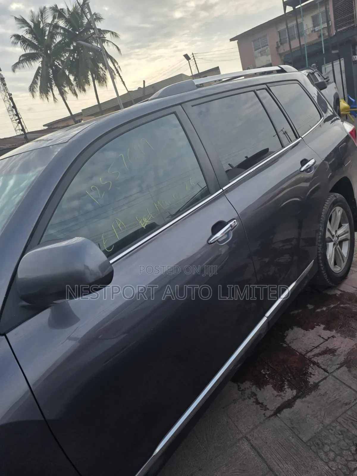 Toyota Highlander 2012 Gray