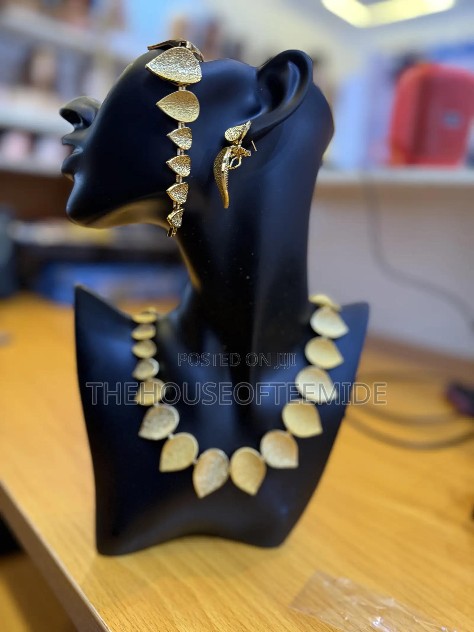 Classy Women Jewelry Complete Set
