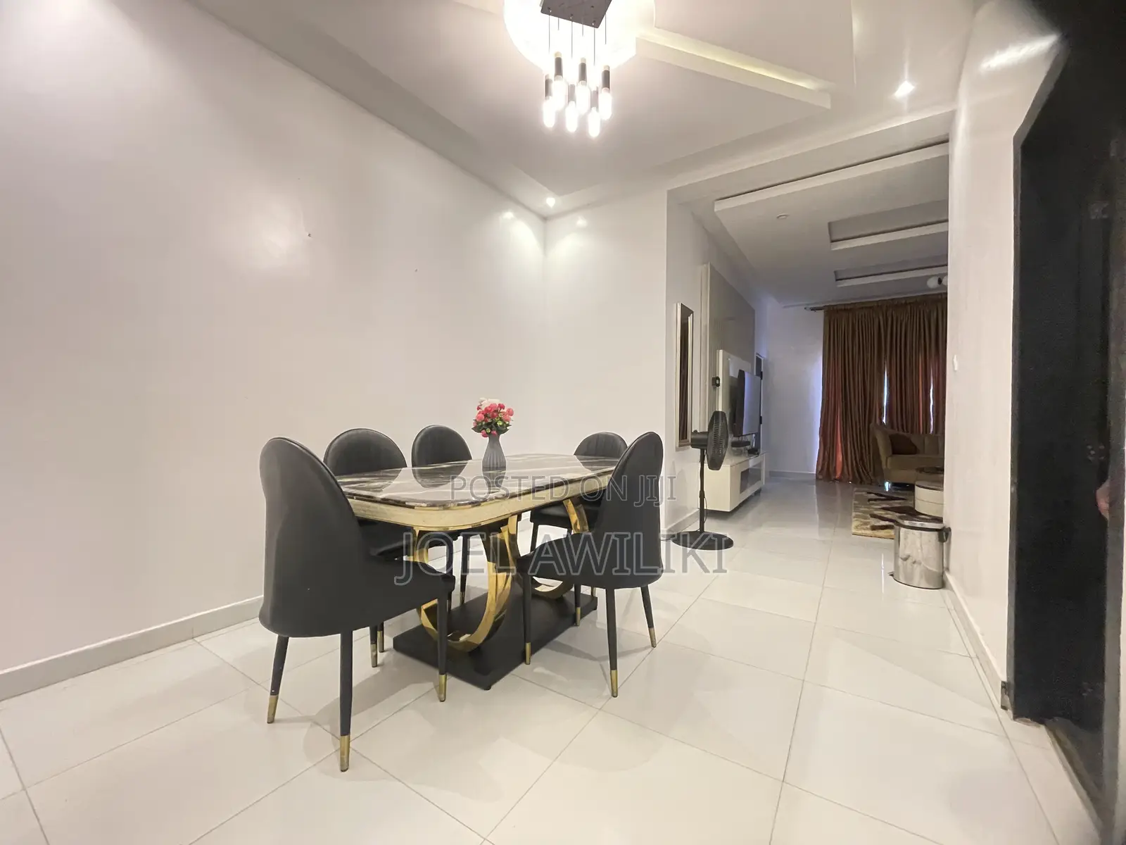 Two Bedroom Short Let Apartment (Airbnb)