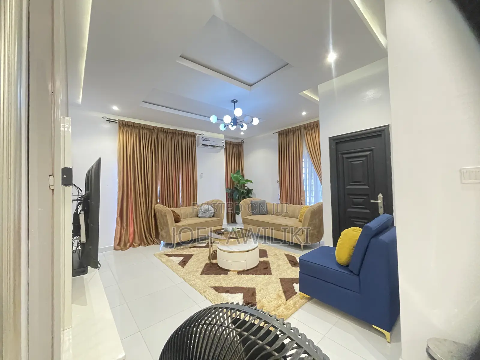 Two Bedroom Short Let Apartment (Airbnb)
