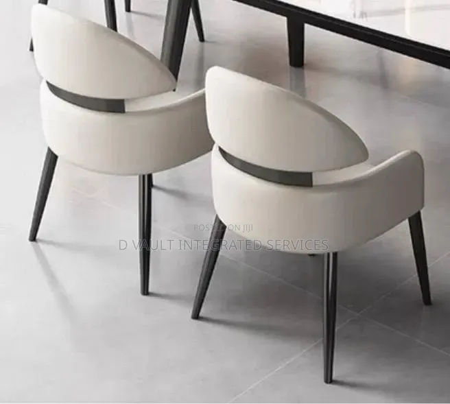 Dining Chair / Modern Restaurant Chair.