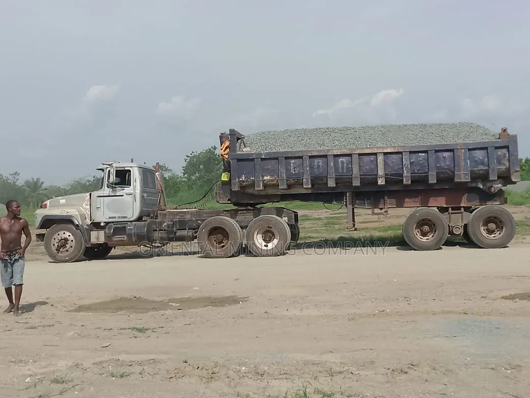 Iron Black 3/4 1/2 Chippings - Ivo Ebonyi to Owerri, Onitsha`