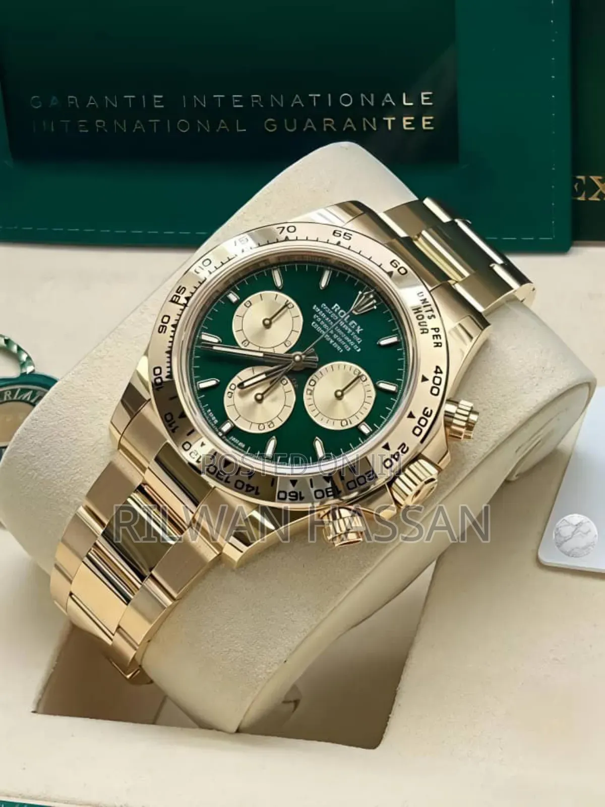Rolex Oyster Perpetual Superlative Cosmograph