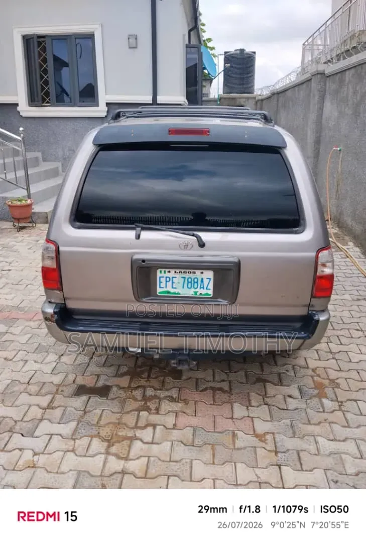 Toyota 4-Runner 4.7 2003 Gold
