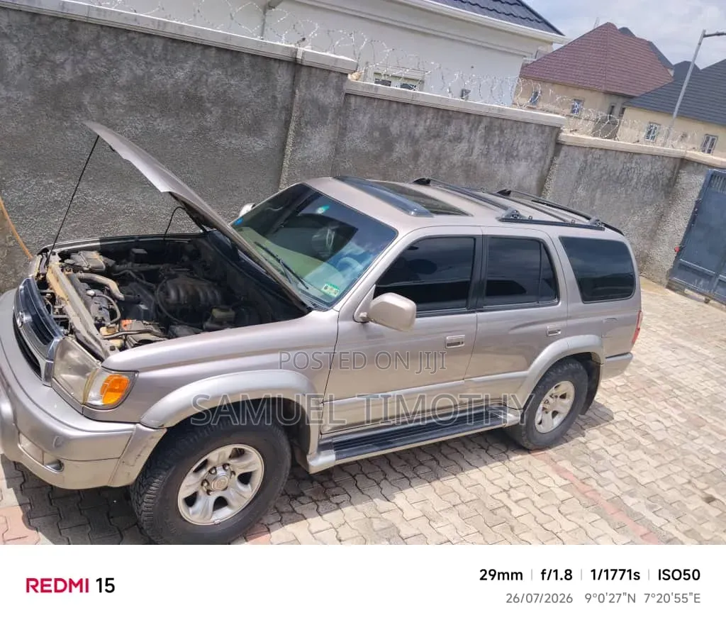 Toyota 4-Runner 4.7 2003 Gold