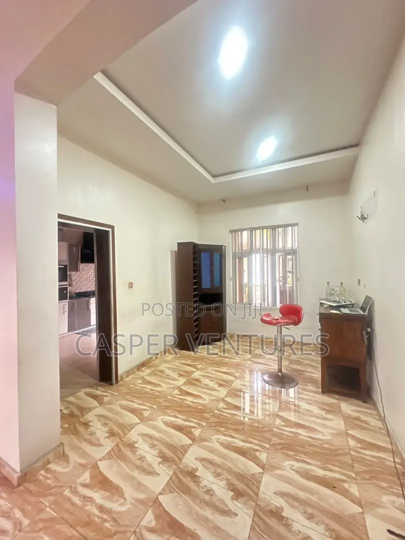 5bdrm Duplex in Royal Garden, Ado / Ajah for sale