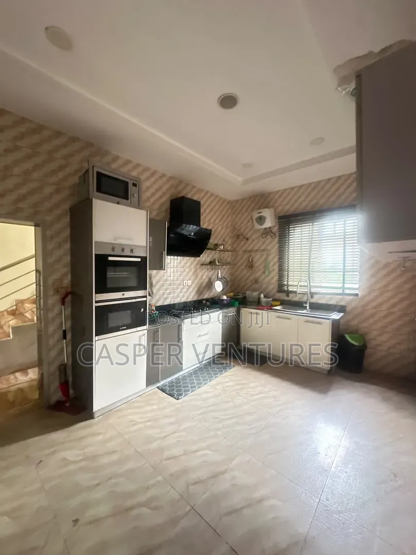 5bdrm Duplex in Royal Garden, Ado / Ajah for sale