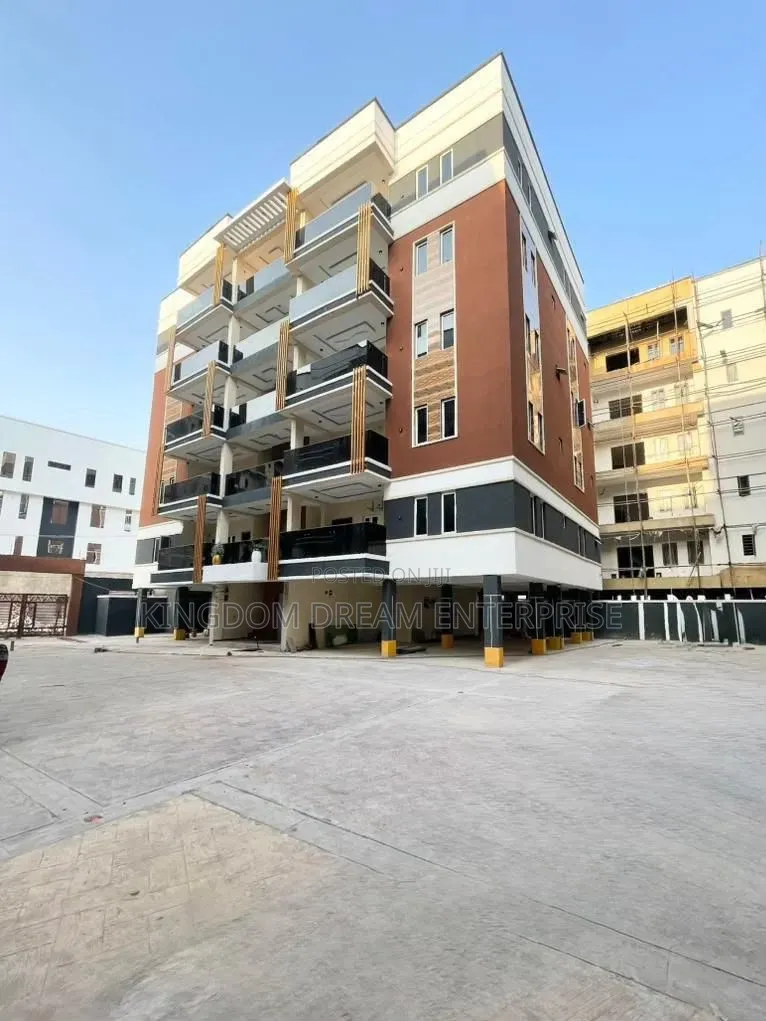 2bdrm Apartment in Lekki Phase 1 Lagos for rent