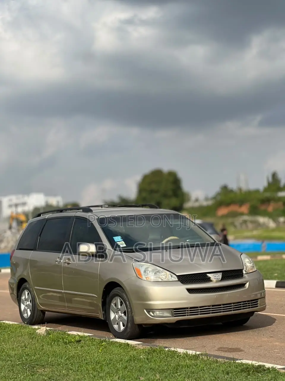 Toyota Sienna 2006 Gold