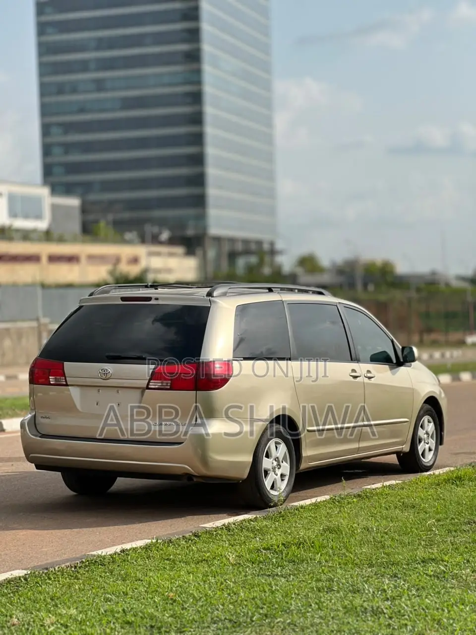Toyota Sienna 2006 Gold