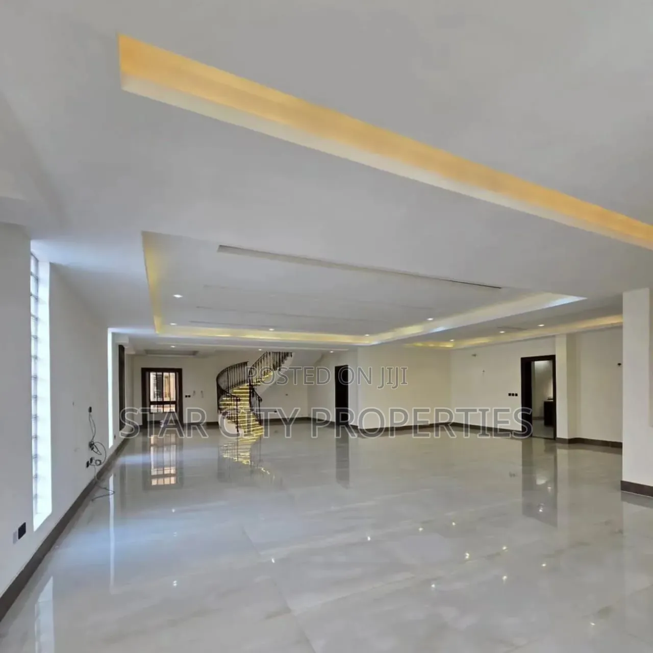 5bdrm Penthouse in Old Ikoyi Lagos, Banana Island for sale