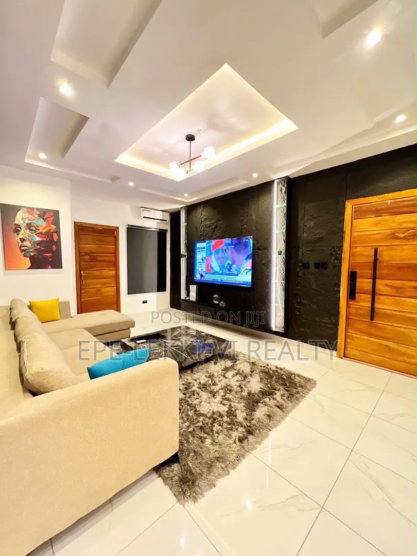Furnished 2bdrm Apartment in Lekki for rent