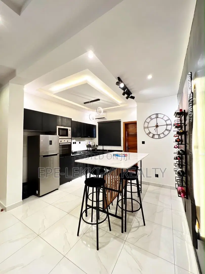 Furnished 2bdrm Apartment in Lekki for rent