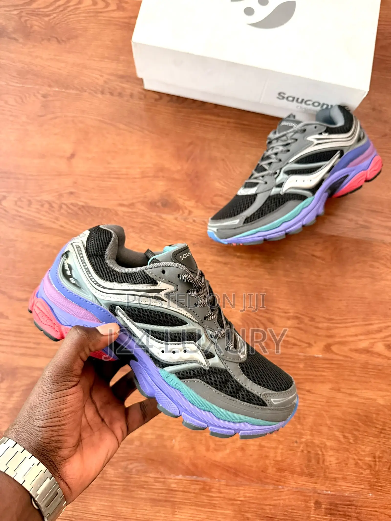 Saucony Progrid Omini 9