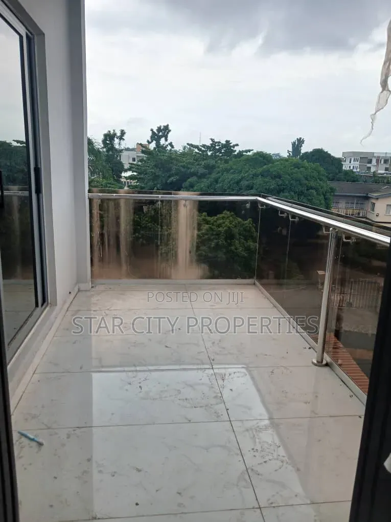 3bdrm Apartment in Ikeja Gra Lagos for rent