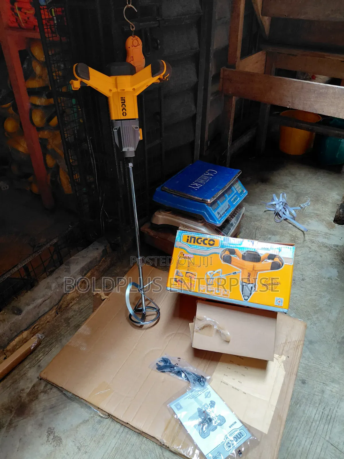 Ingco Mixer Machine