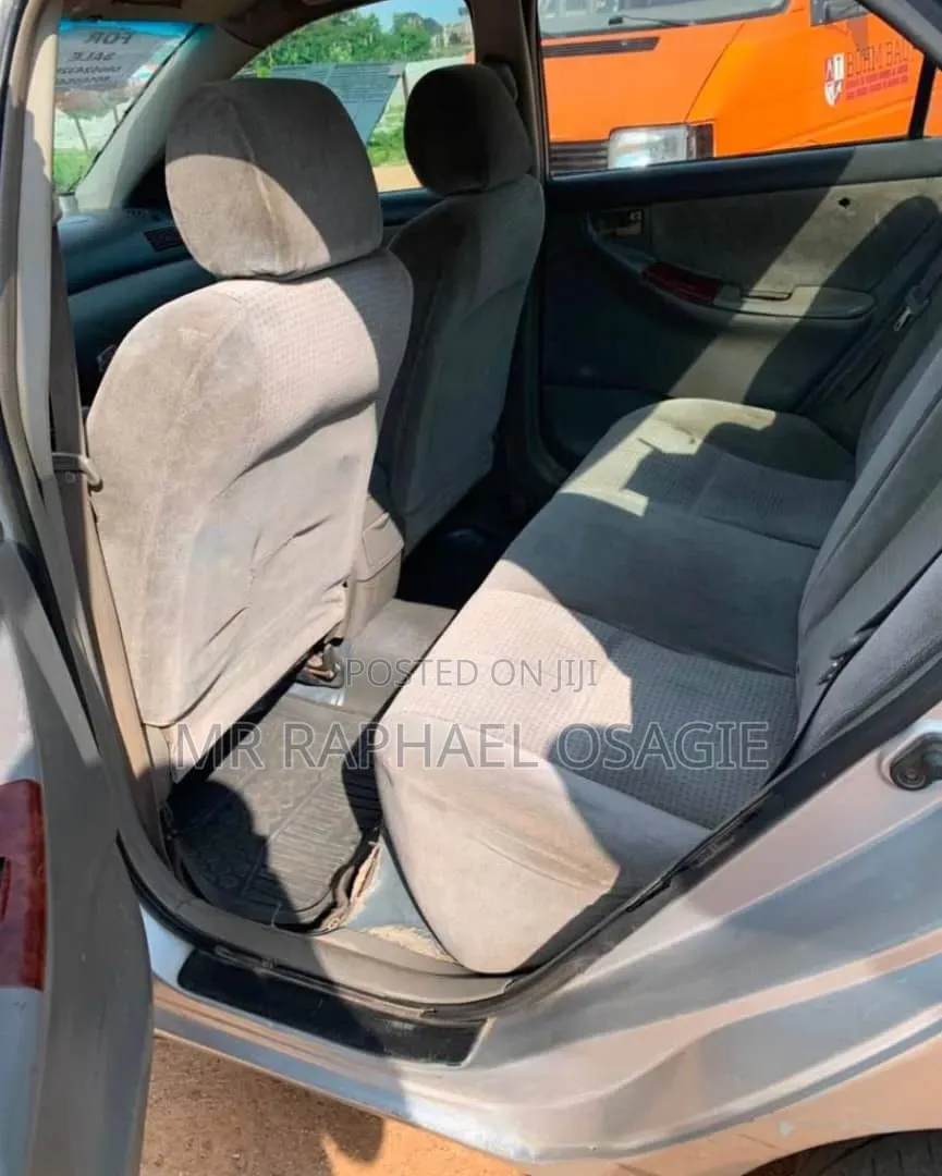 Toyota Corolla 2006 Silver