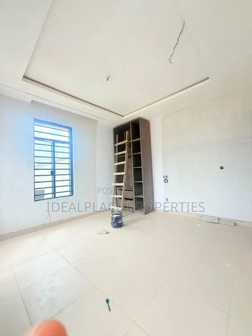 5bdrm Duplex in GRA Phase 2 Shangisha for sale