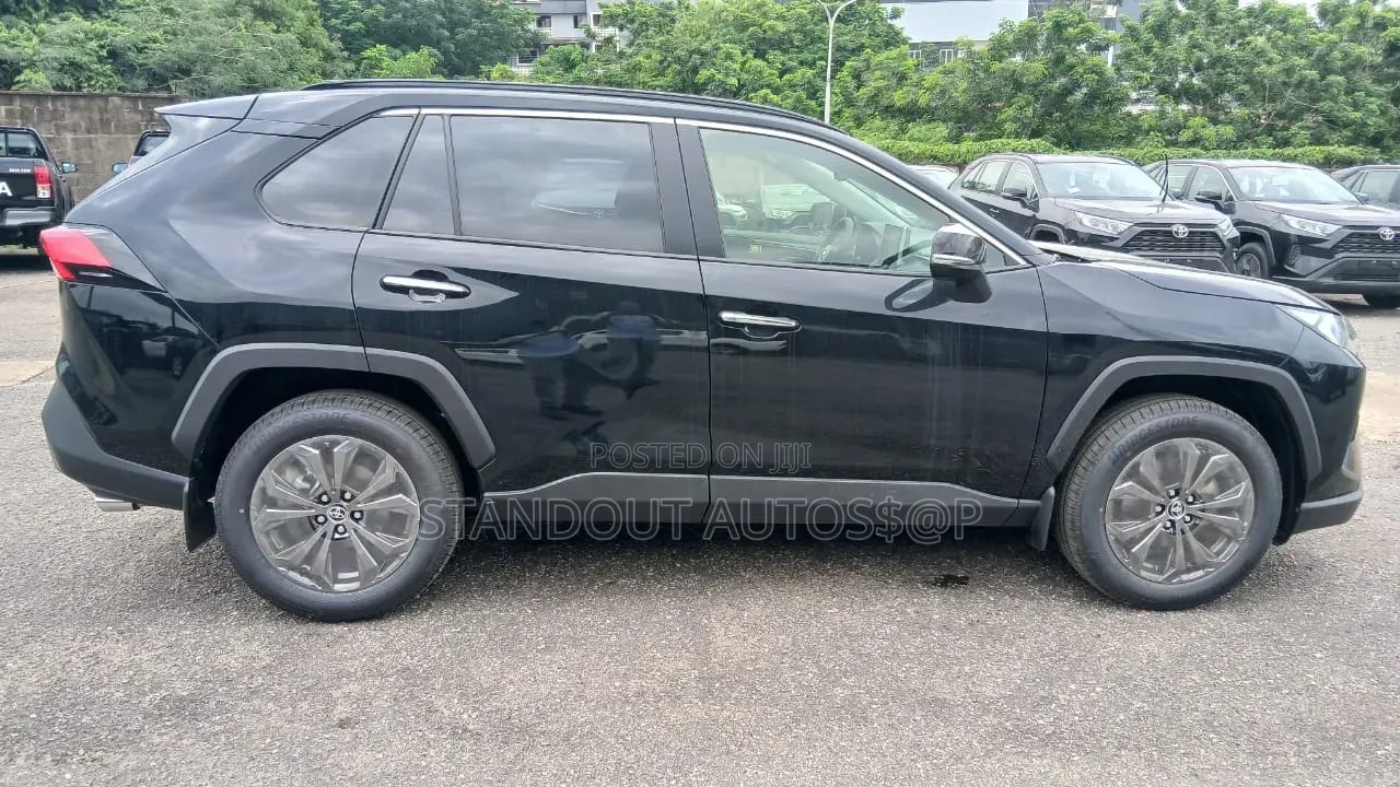 New Toyota RAV4 2025 Black