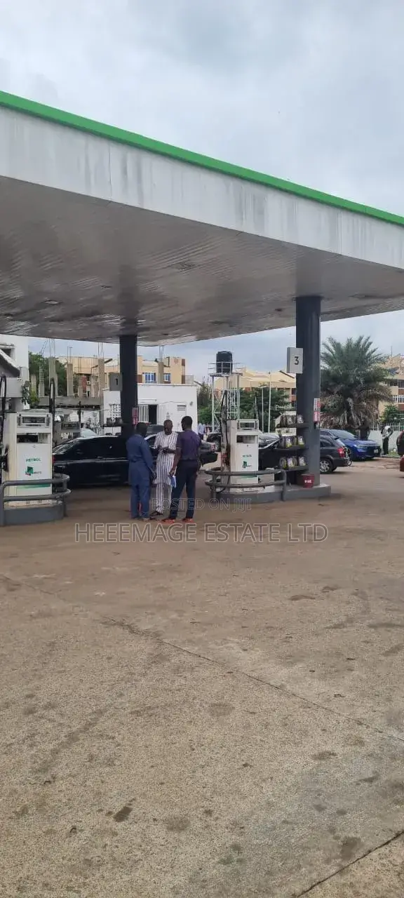 Strategically Located NNPC Filling Station in Garki Ii