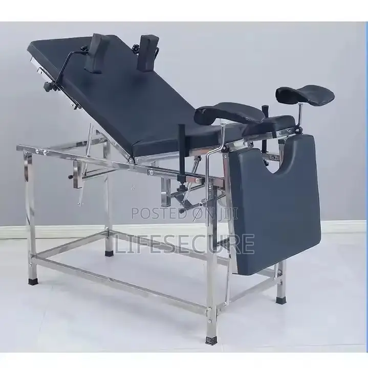 High Quality Gynecological Examination Table / Delivery Bed
