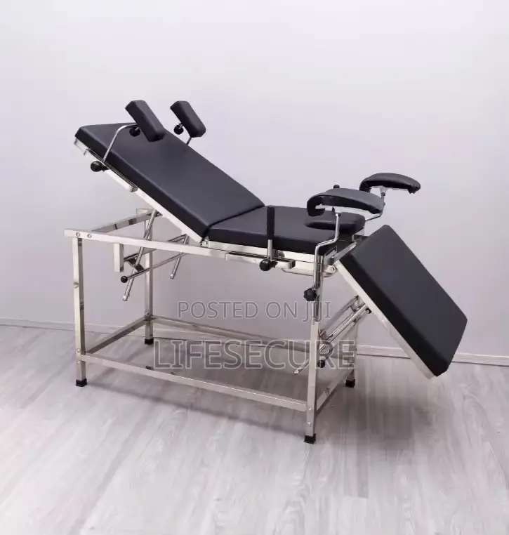 High Quality Gynecological Examination Table / Delivery Bed