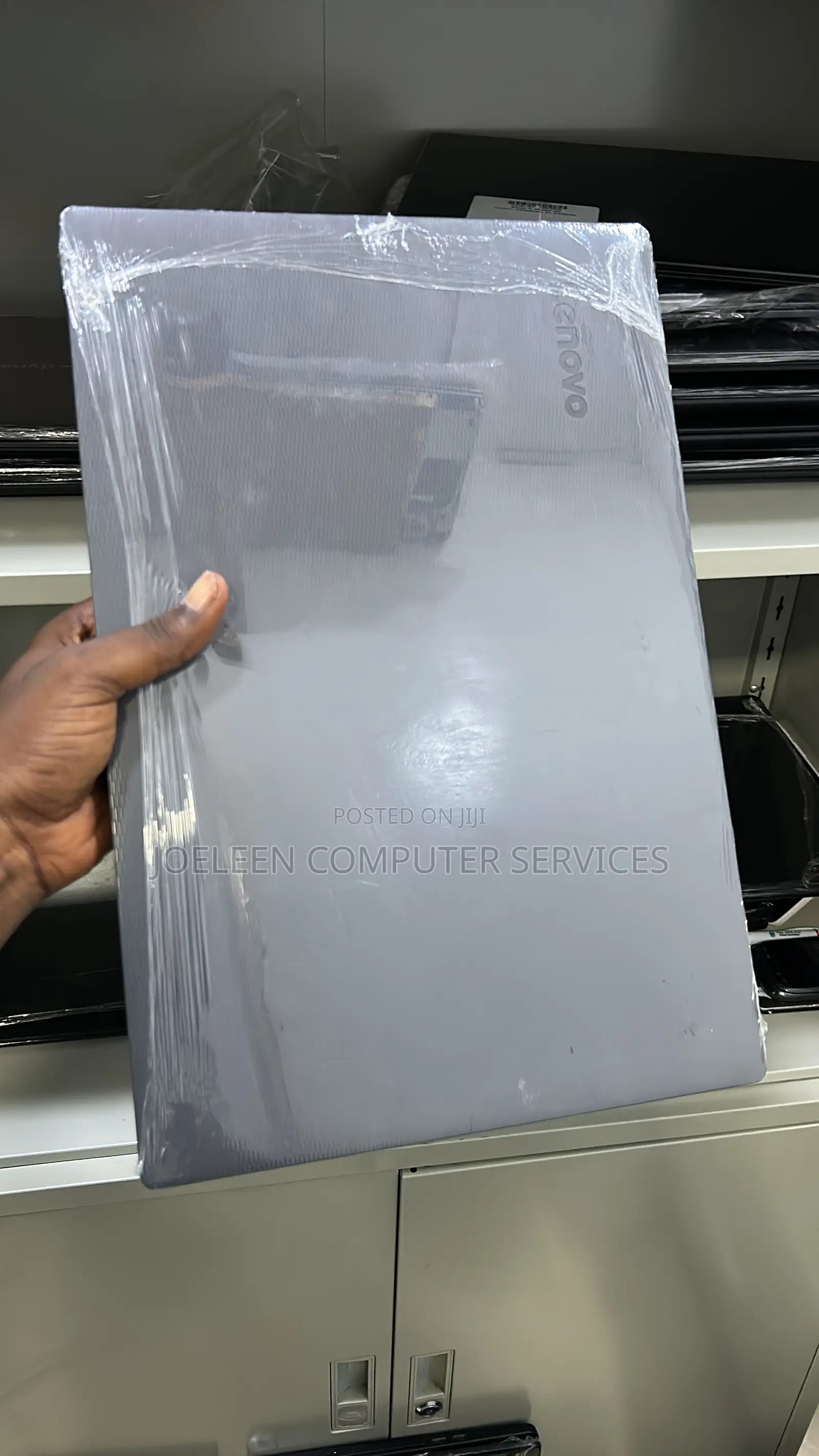 Laptop Lenovo V145 8GB Intel Core i3 SSD 256GB