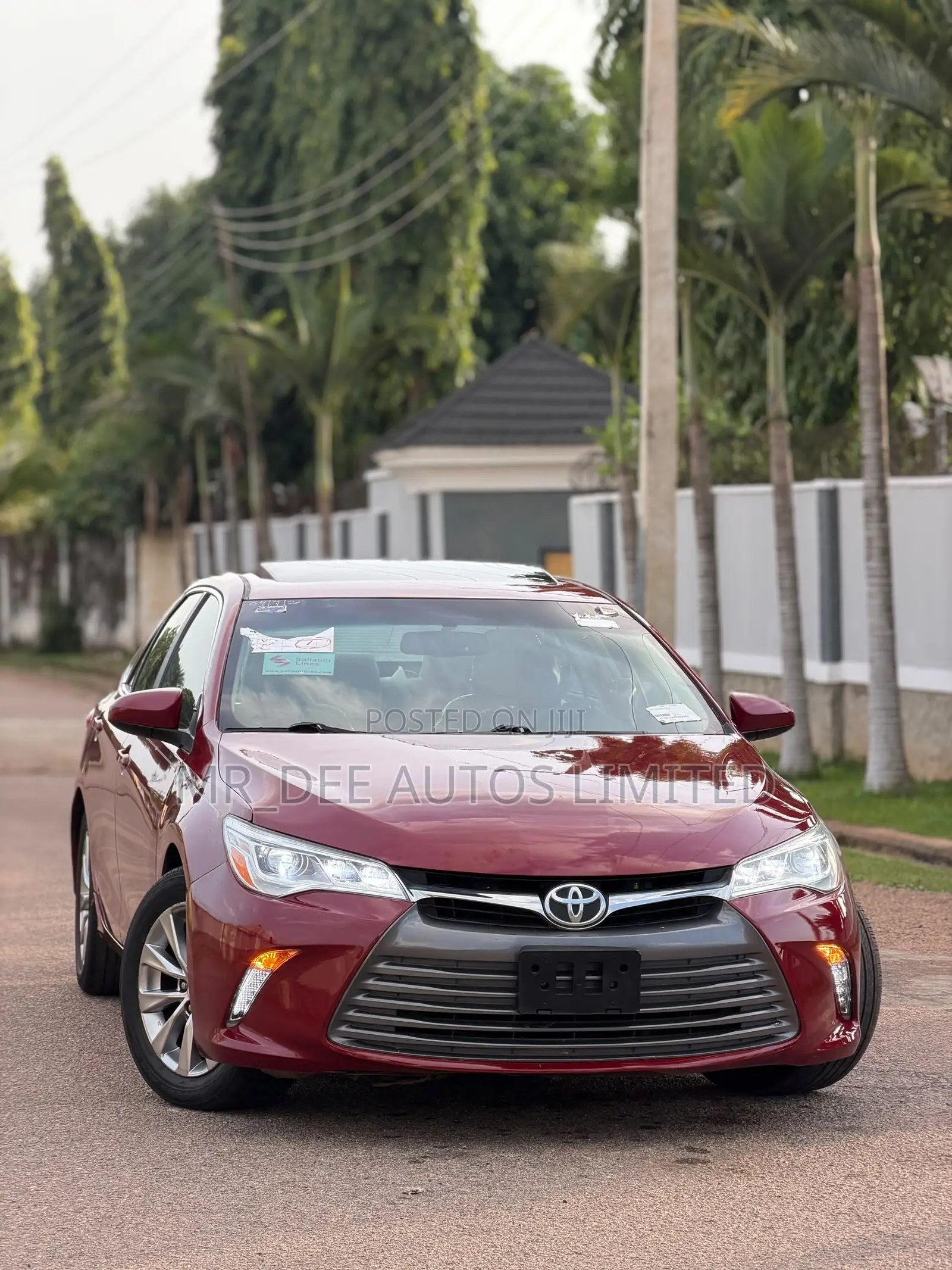 Toyota Camry XLE 4dr Sedan (2.5L 4cyl 6A) 2016 Maroon