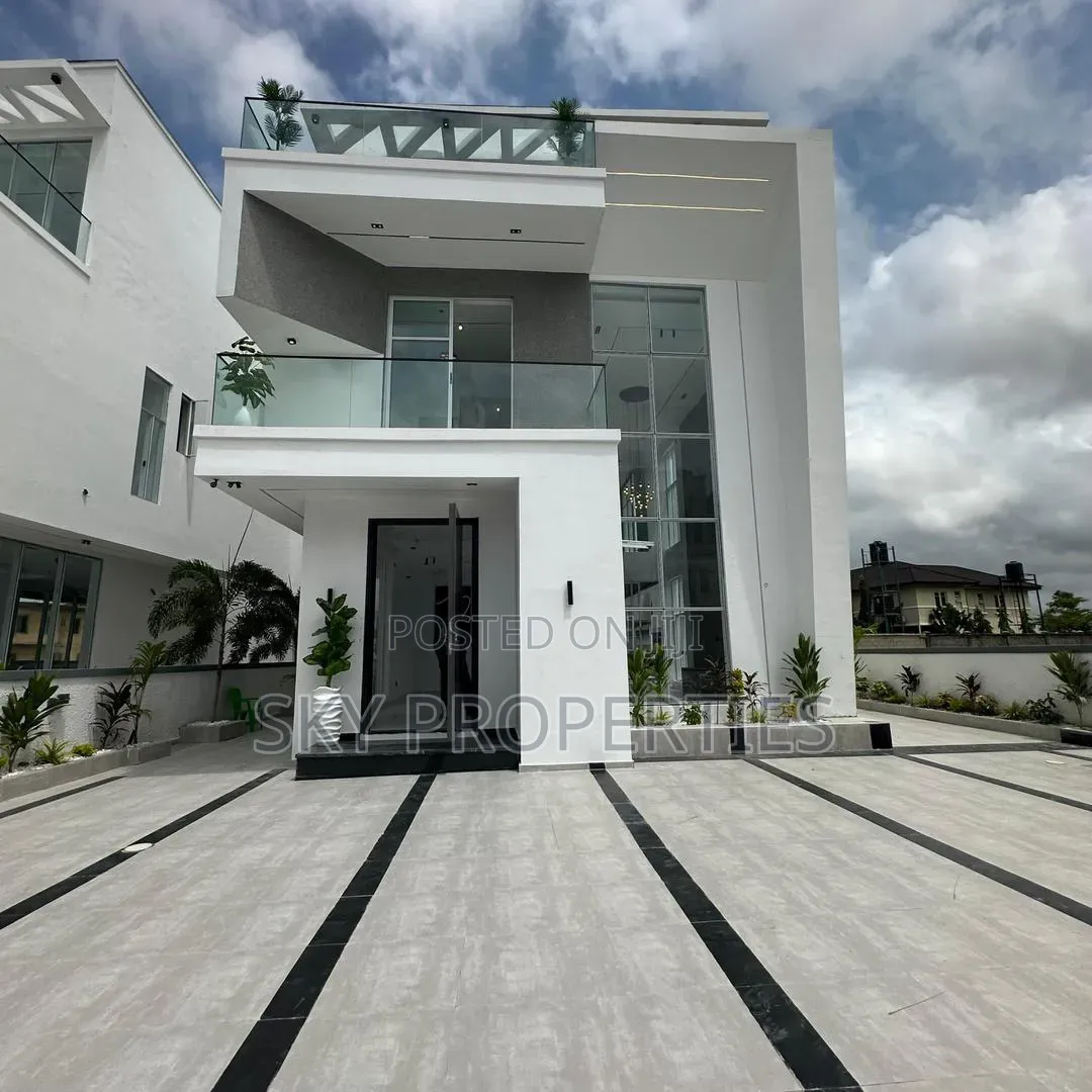 5bdrm Duplex in Ikate for sale
