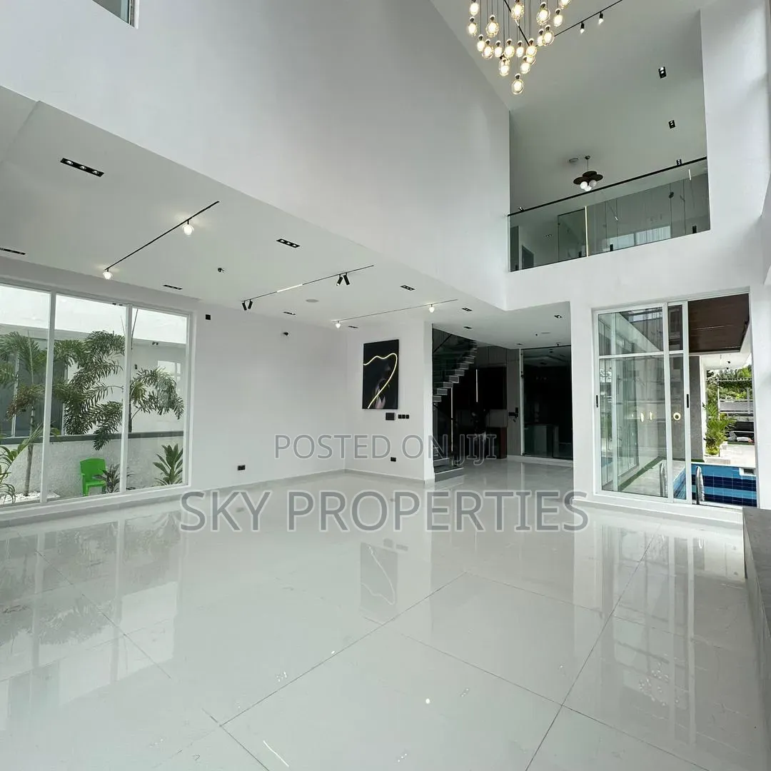 5bdrm Duplex in Ikate for sale