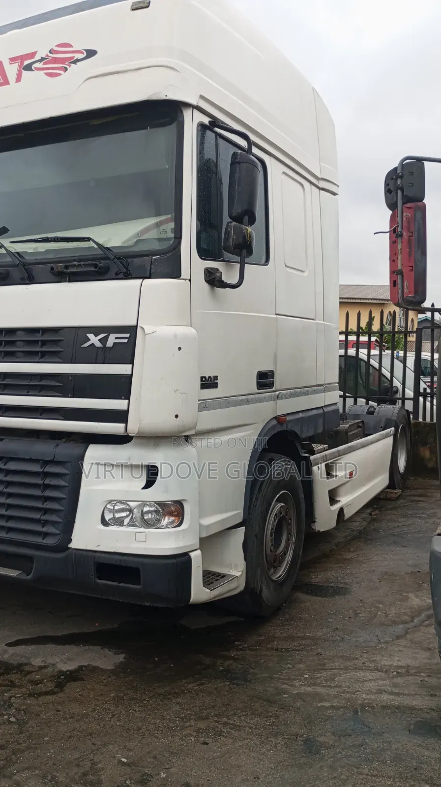Clean Foreign-Used DAF XF 105 Tractor Unit / Heavy-Duty Trailer Head