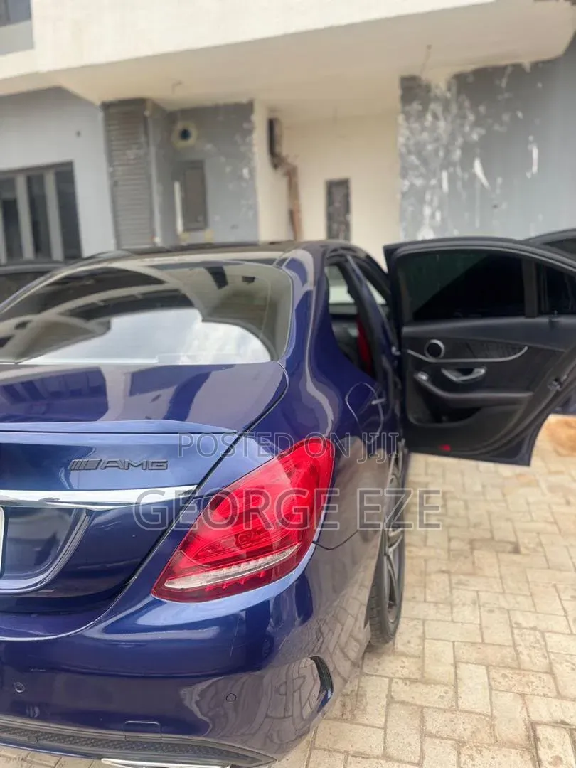 Mercedes-Benz C450 2016 Blue