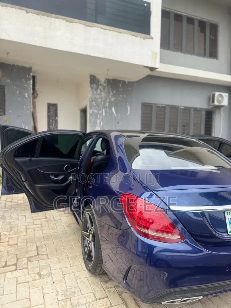 Mercedes-Benz C450 2016 Blue