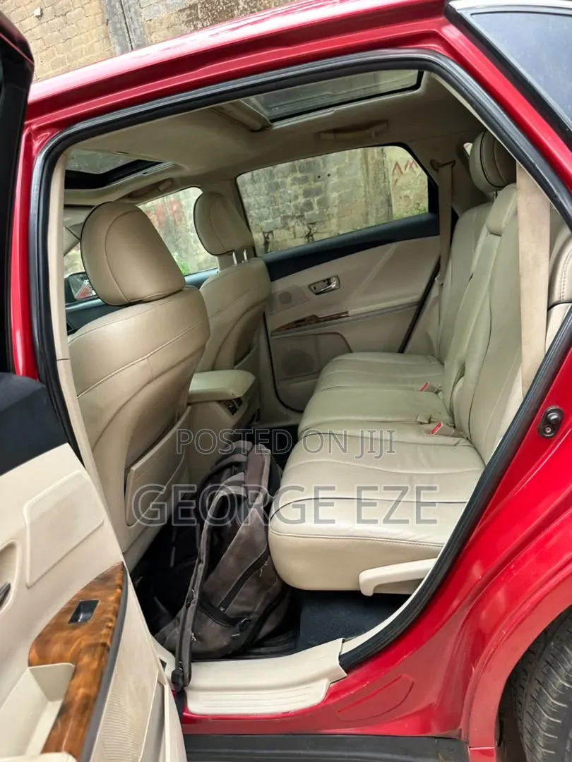 Toyota Venza 2010 Red