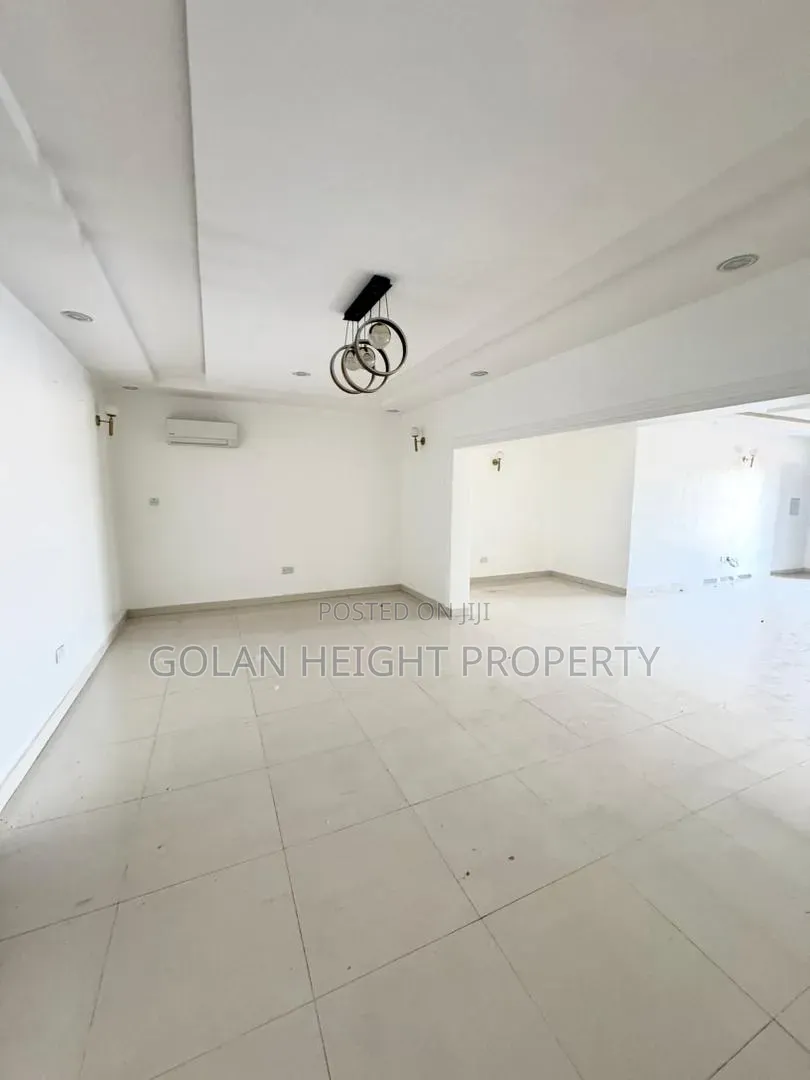 3bdrm Block of Flats in Jabi for rent
