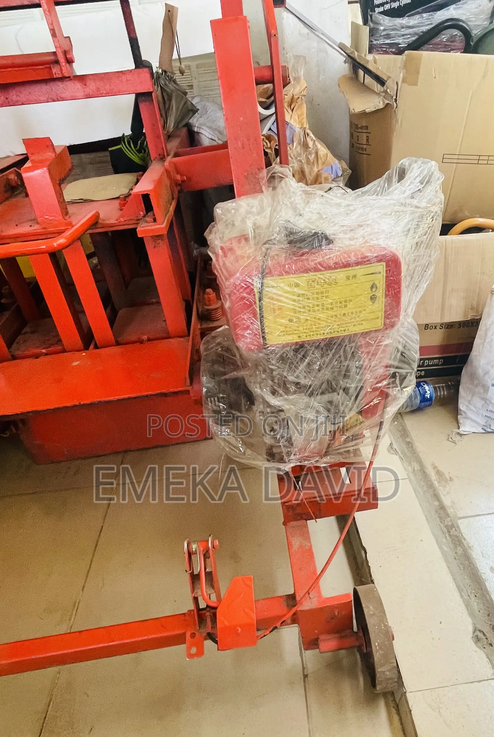 Portable Block Mouldng Machine Designed for Producing Concrete Blocks.