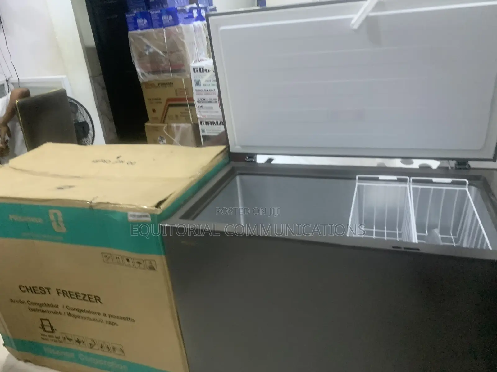 Hisense FC340SH Chest Freezer With Easy Manual Temperature Controls