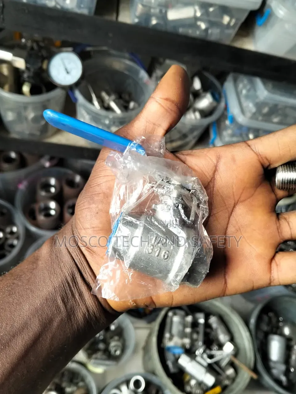 1/2-Inch Stainless Steel Ball Valve With Blue Lever Handle