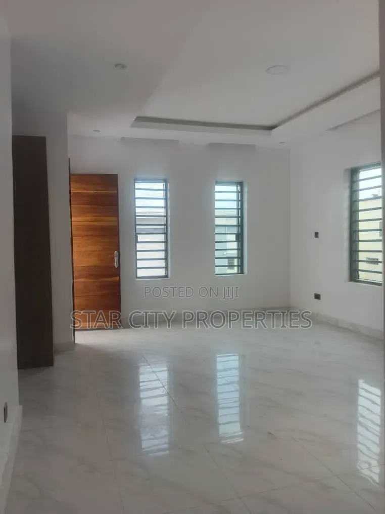 5bdrm Duplex in Ikeja Lagos for rent