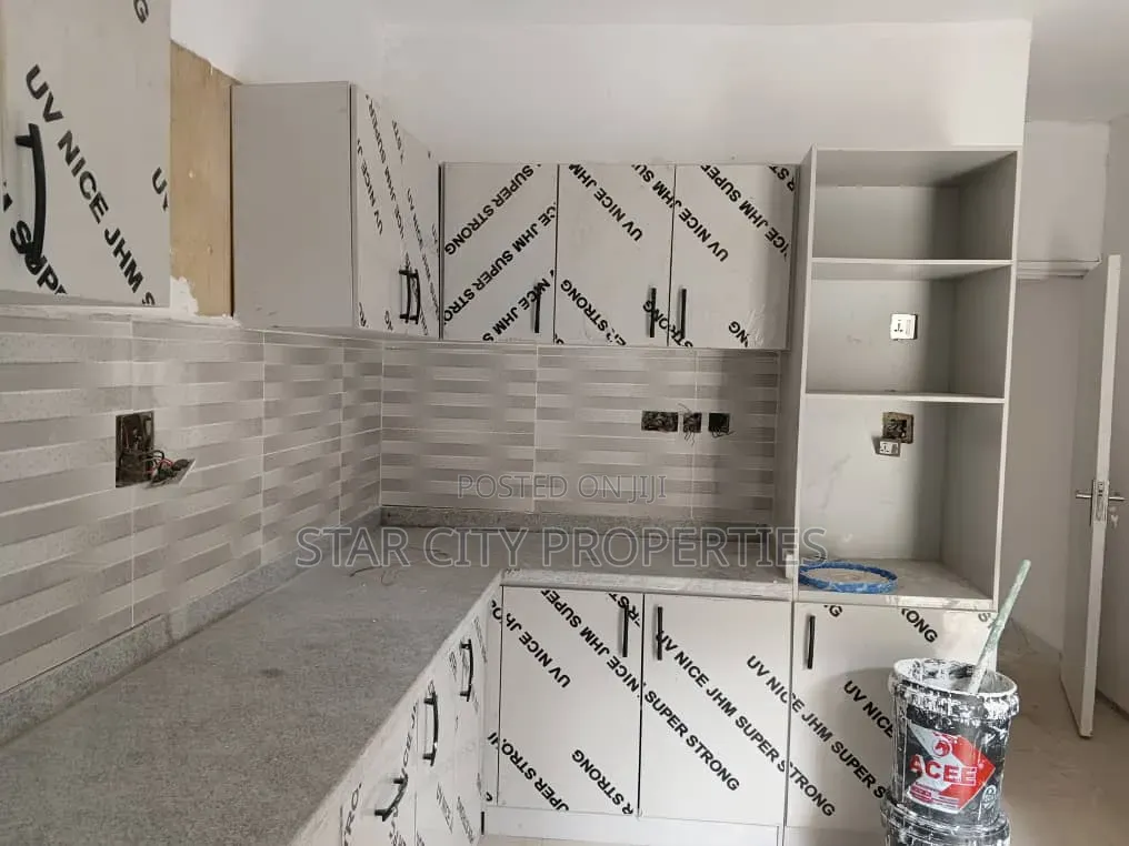 4bdrm Duplex in Ikeja Lagos, Adeniyi Jones for rent