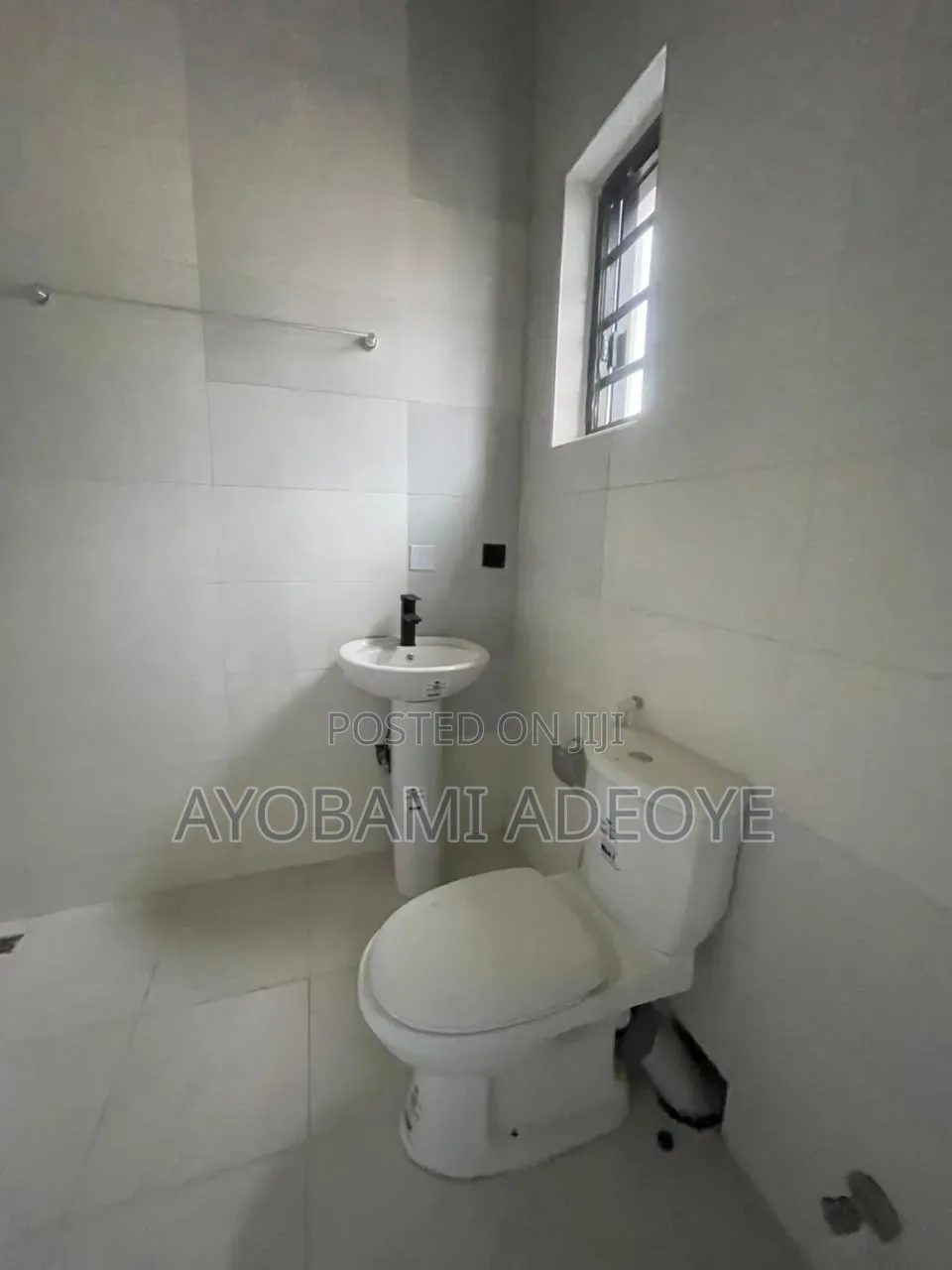 5bdrm Duplex in Megamound Estate, Ikota for rent