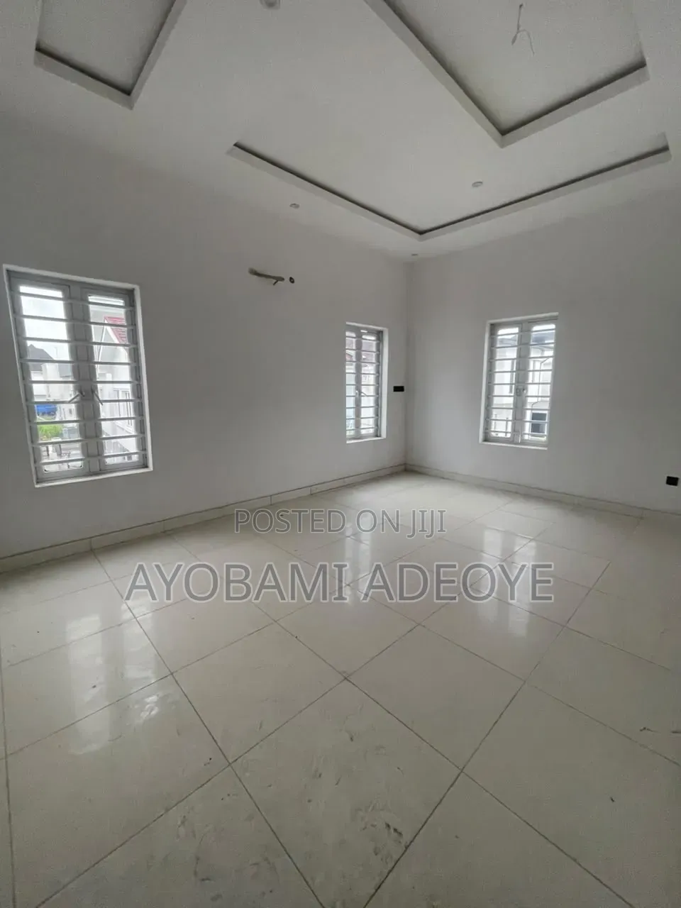 5bdrm Duplex in Megamound Estate, Ikota for rent