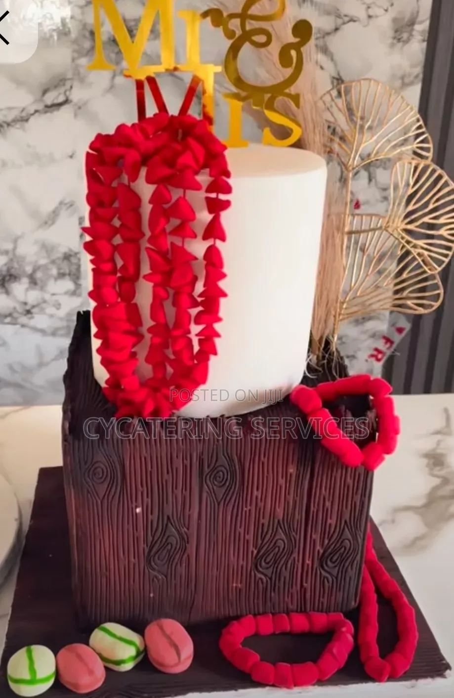 Affordable Luxury Traditional Wedding Cakes