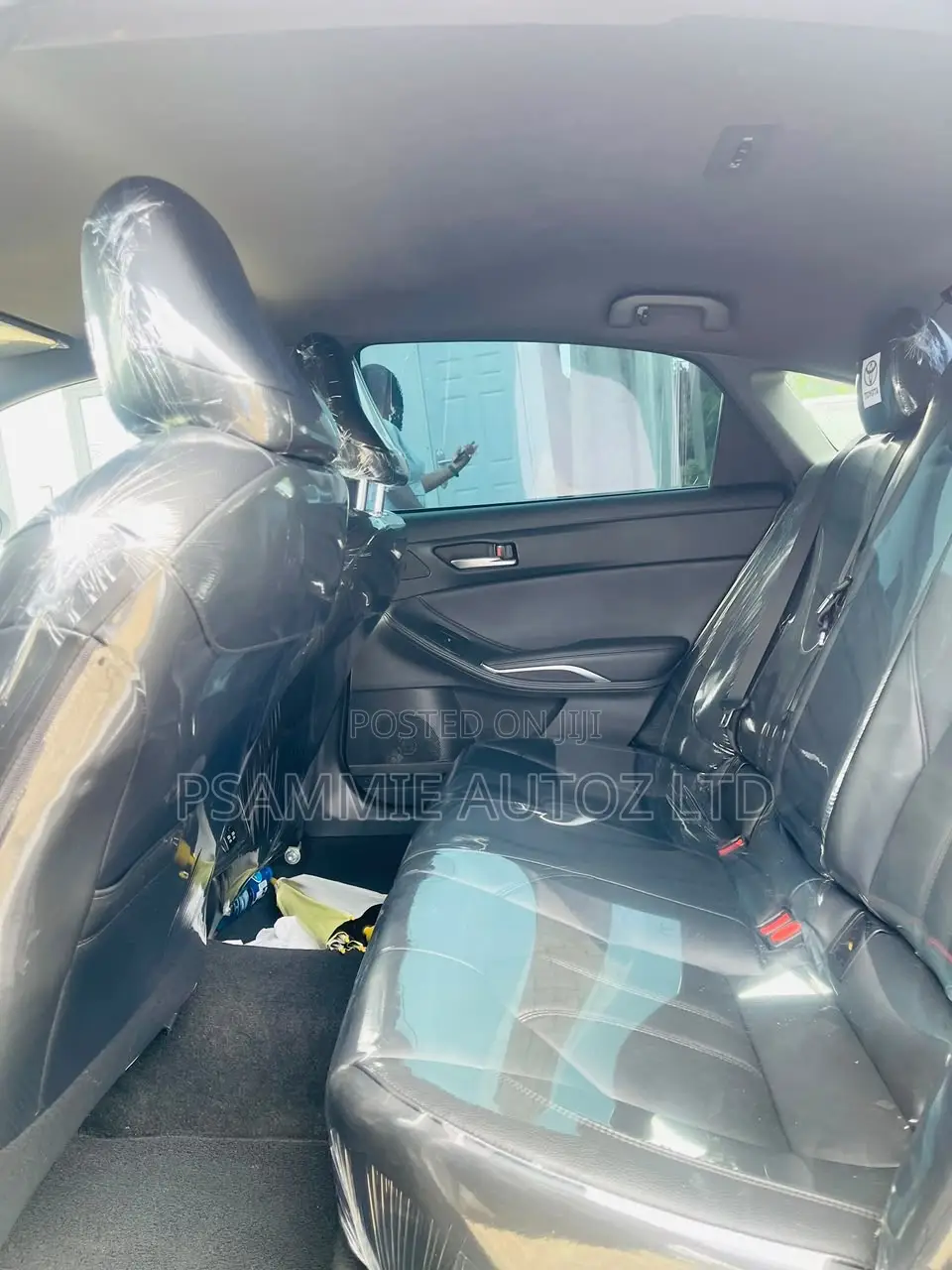Toyota Avalon XLE FWD Sedan (3.5L V6 8A) 2019 Gray