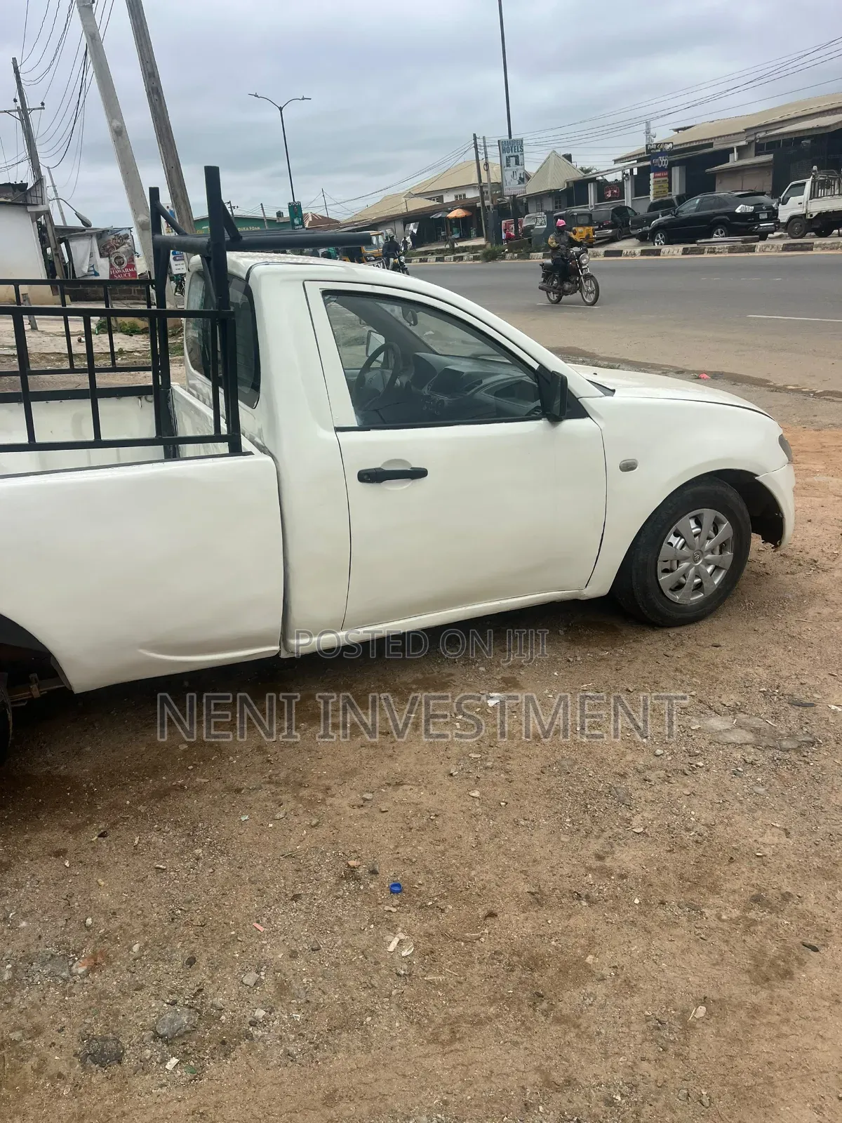 Mitsubishi L200 2012 White