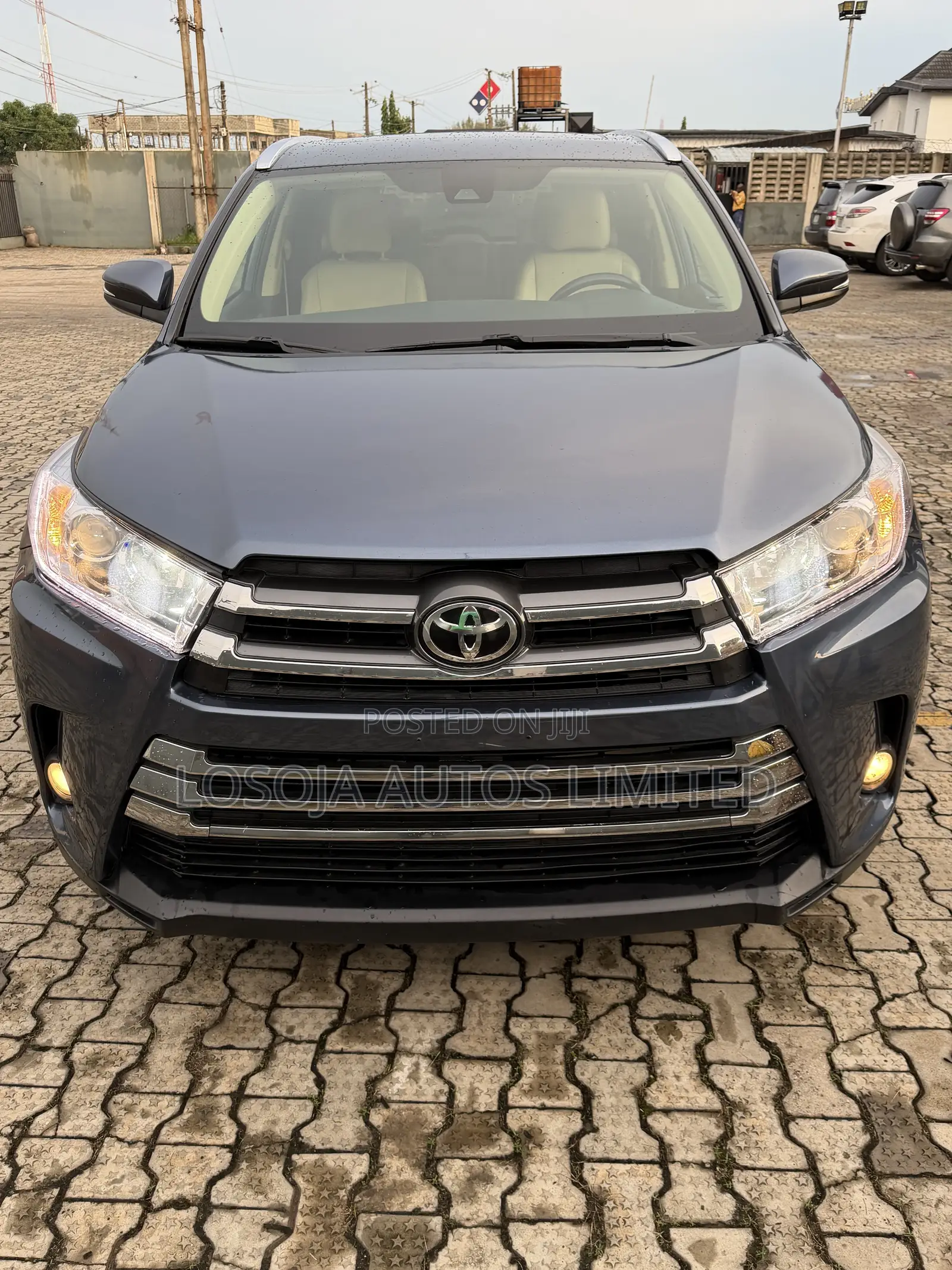 Toyota Highlander XLE 2019 Blue