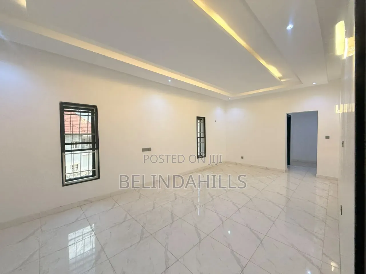 5bdrm Townhouse/Terrace in Apo Resettlement for sale