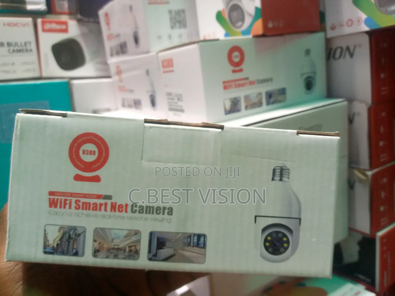 V380 Pro Wifi PTZ Single Lens Bulb Camera